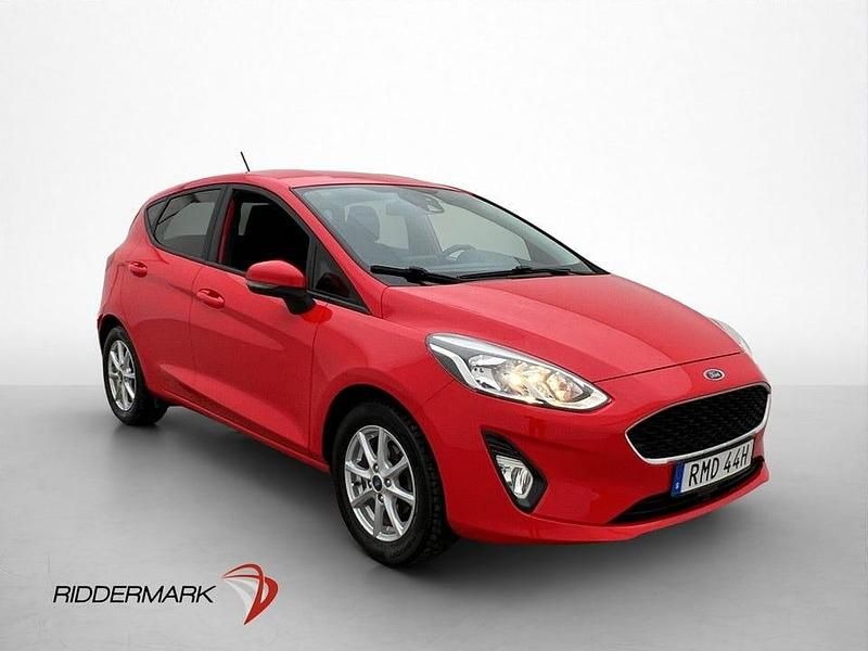 Begagnad Ford Fiesta Trend 101 HK (74 kW) 2019 Röd Halvkombi