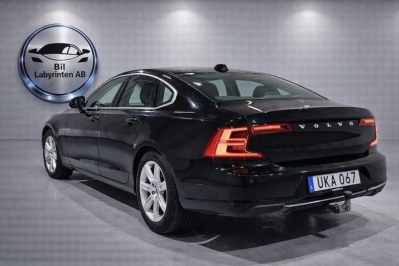Begagnad Volvo S90 Kinetic 150 HK (110 kW) 2017 Svart Sedan