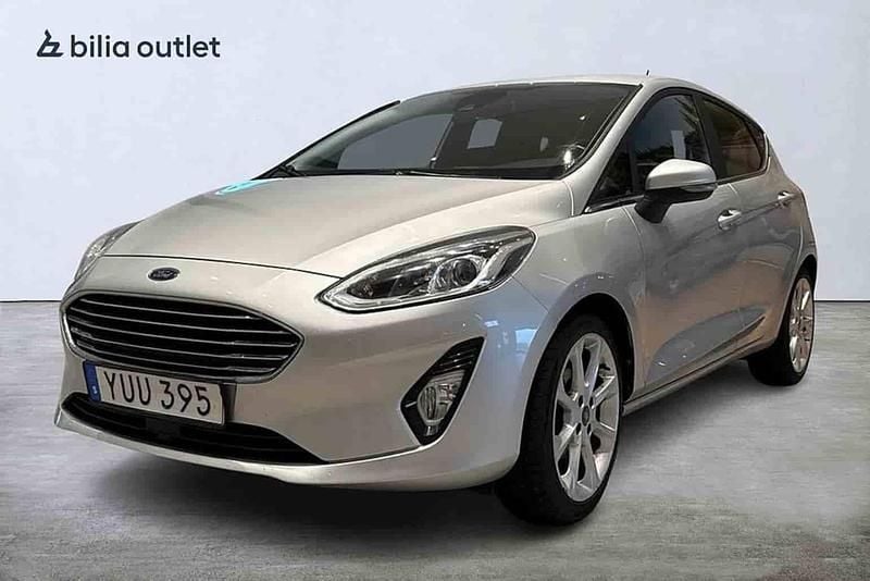 Grå Begagnad 2018 Ford Fiesta Halvkombi | 109 900 kr - Bild 1/1