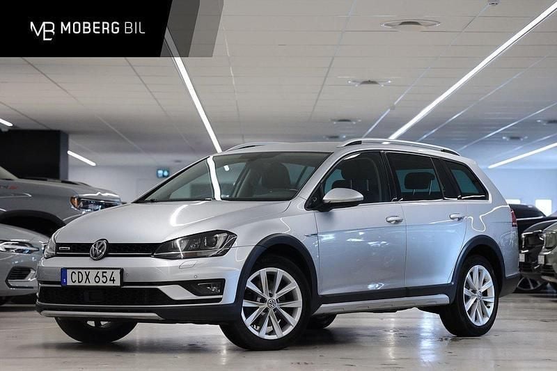 Silver Begagnad 2016 VW Golf Alltrack Kombi | 199 900 kr (Marknadspris) - Bild 1/3