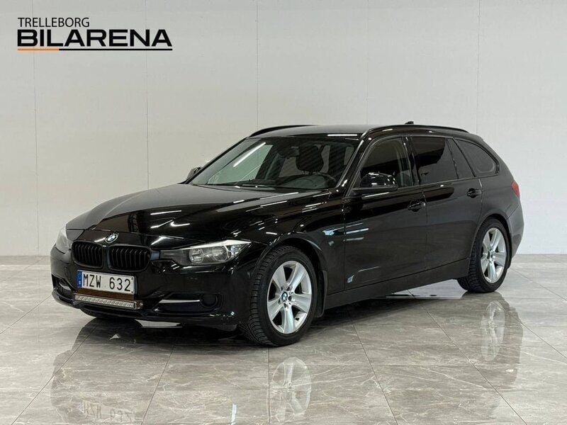 Svart Begagnad 2013 BMW 320 Sport Line Kombi | 89 900 kr (Marknadspris) - Bild 1/4