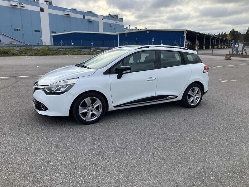 Vit Begagnad 2014 Renault Clio GrandTour Kombi | 54 900 kr (Marknadspris) - Bild 1/4