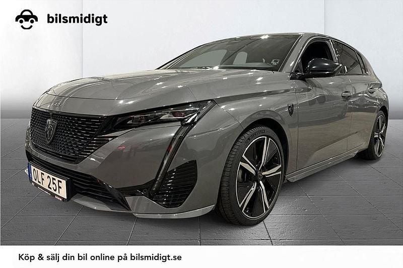 Grå Begagnad 2024 Peugeot 308 GT Halvkombi | 258 900 kr (Marknadspris) - Bild 1/3