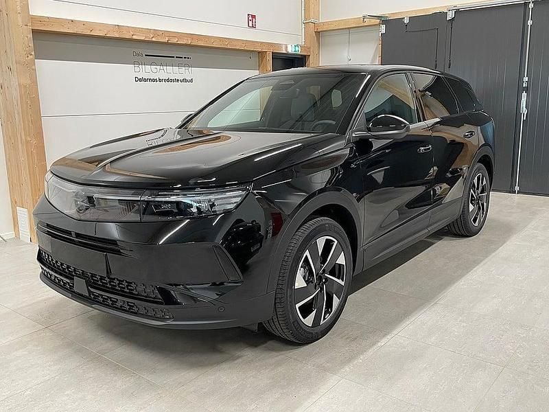 Svart Begagnad 2025 Opel Grandland X SUV | 399 800 kr - Bild 1/4