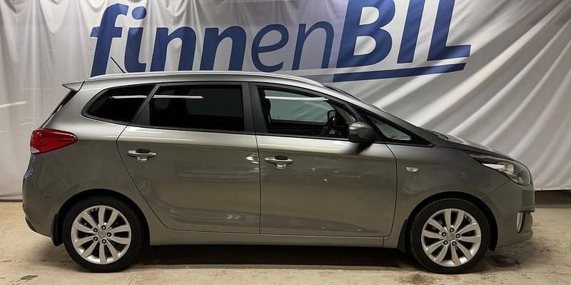 Begagnad Kia Carens 116 HK (85 kW) 2016 Grå Minibuss