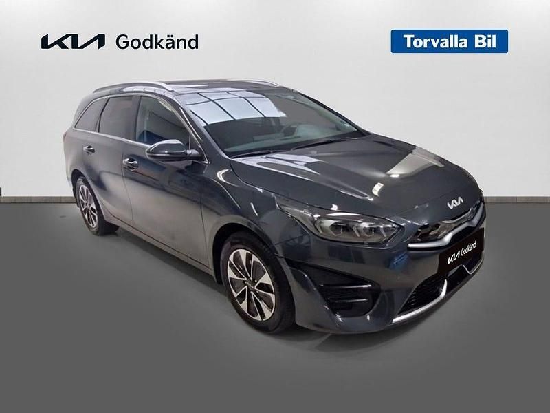 Begagnad Kia Ceed Sportswagon 141 HK (103 kW) 2024 Grå Kombi