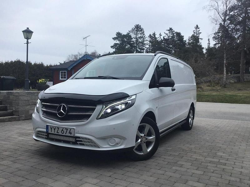 Vit Begagnad 2018 Mercedes Vito Minibuss | 285 000 kr (Bra pris) - Bild 1/4