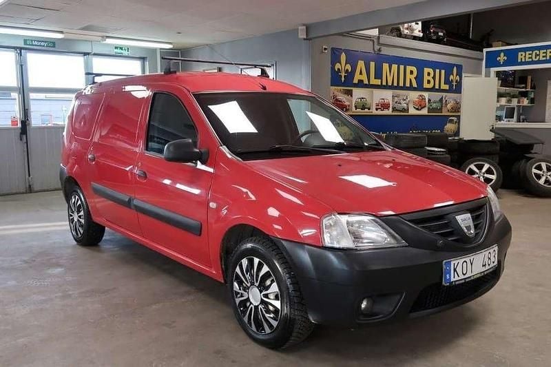 Röd Begagnad 2010 Dacia Logan Van | 39 500 kr - Bild 1/4