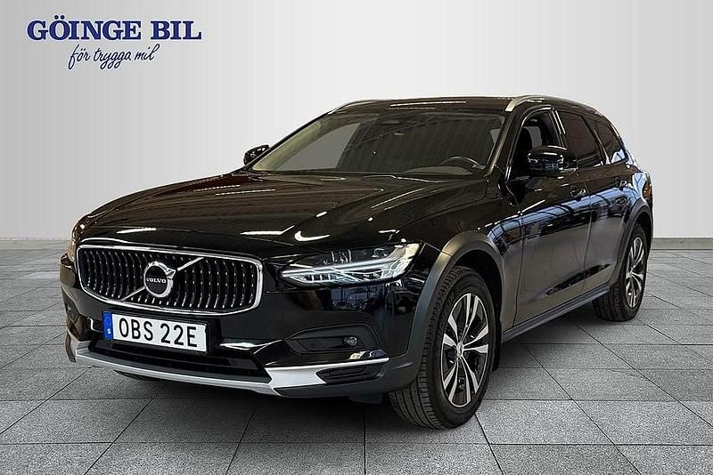 Svart Begagnad 2021 Volvo V90 CC Kombi | 389 000 kr (Marknadspris) - Bild 1/3