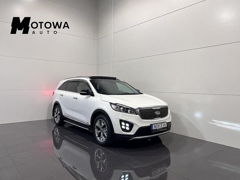 Vit Begagnad 2016 Kia Sorento SUV | 214 900 kr (Dyr) - Bild 1/4