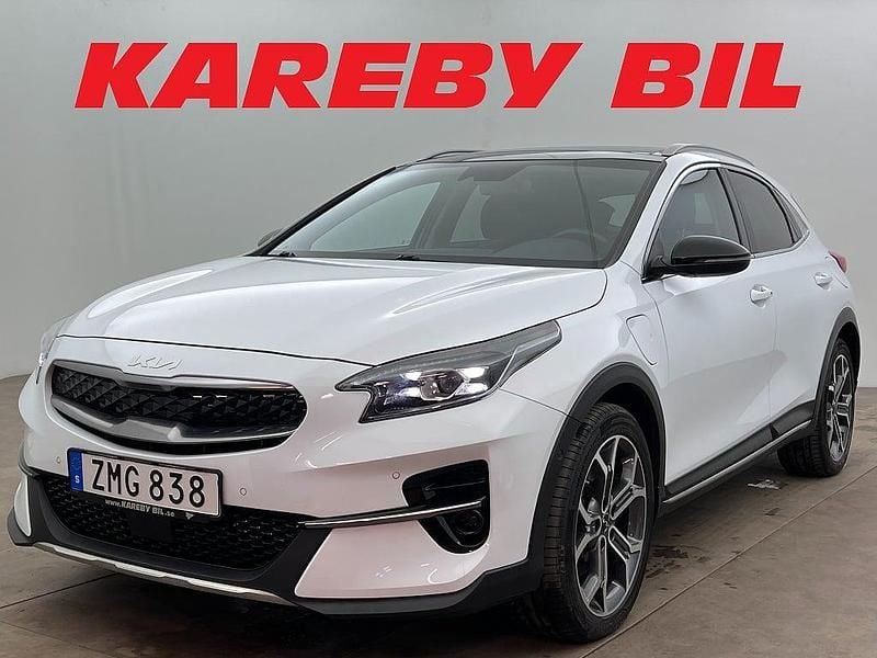 Vit Begagnad 2022 Kia XCeed Advance SUV | 223 900 kr (Bra pris) - Bild 1/3