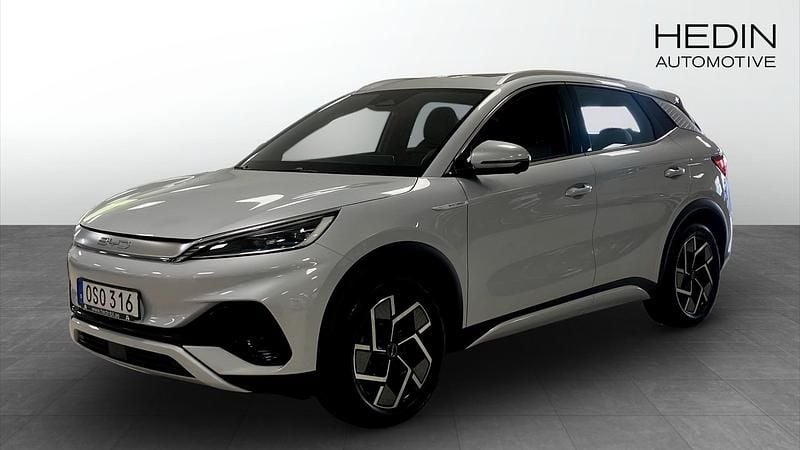 Vit (white) Begagnad 2023 BYD Atto 3 Comfort SUV | 299 900 kr (Marknadspris) - Bild 1/4