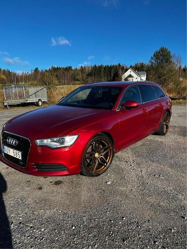 Röd Begagnad 2013 Audi A6 Ambition Kombi | 135 000 kr (Lite dyr) - Bild 1/4