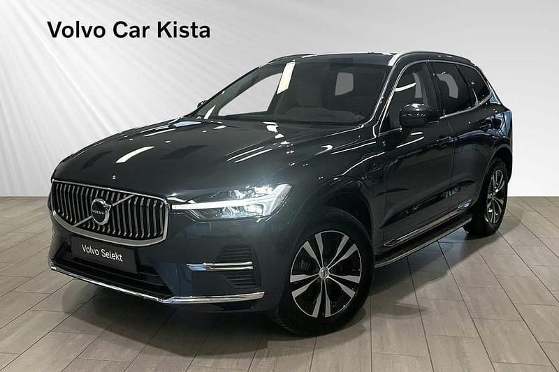 Begagnad Volvo XC60 Core 355 HK (261 kW) 2023 Blå SUV