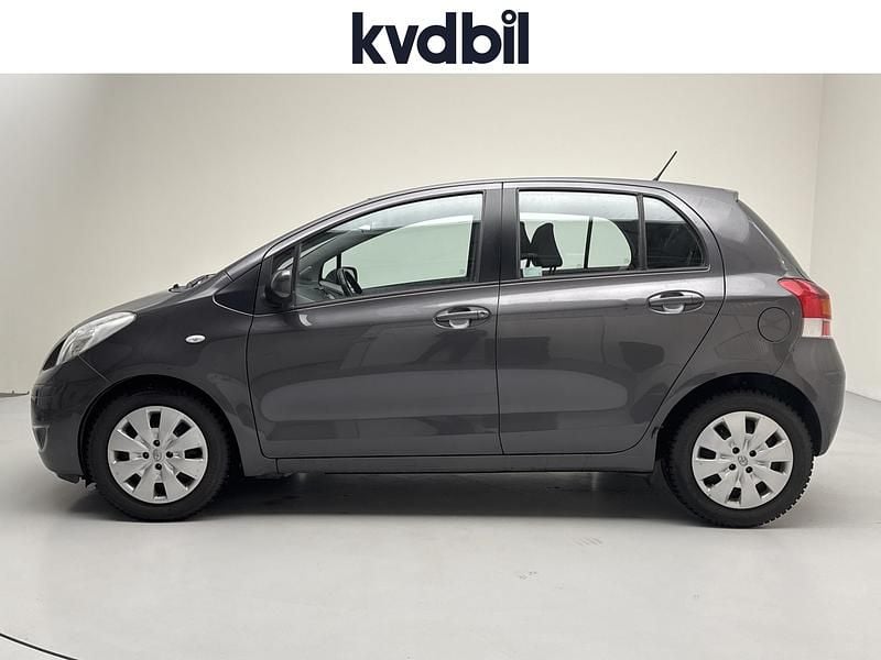 Begagnad Toyota Yaris 100 HK (73 kW) 2009 Mörkgrå Halvkombi