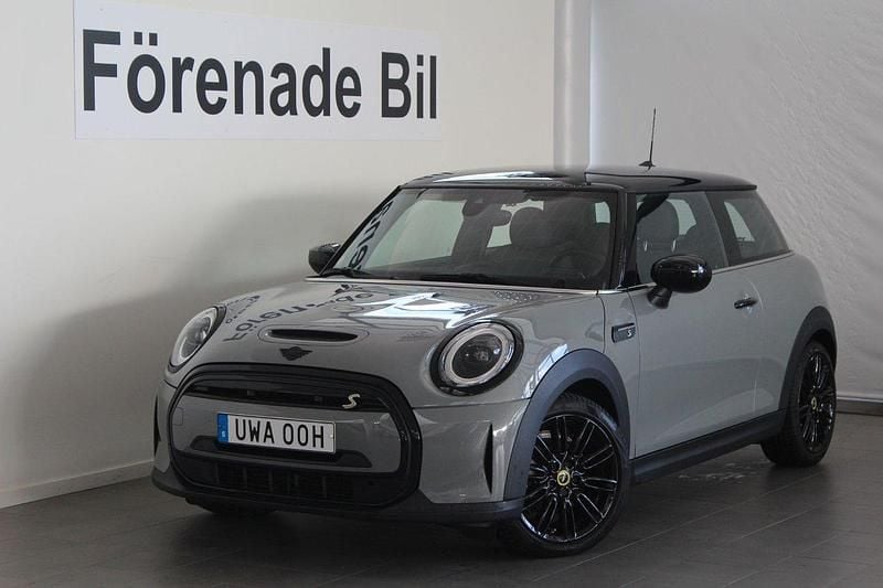 Grå Begagnad 2022 Mini Cooper SE Halvkombi | 229 000 kr (Bra pris) - Bild 1/4