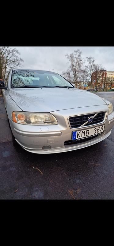 Begagnad 2009 Volvo S60 Sedan | 51 900 kr (Dyr) - Bild 1/4