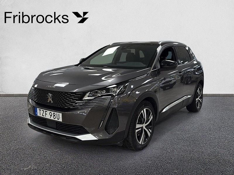 Grå Begagnad 2024 Peugeot 3008 GT SUV | 274 800 kr (Marknadspris) - Bild 1/4