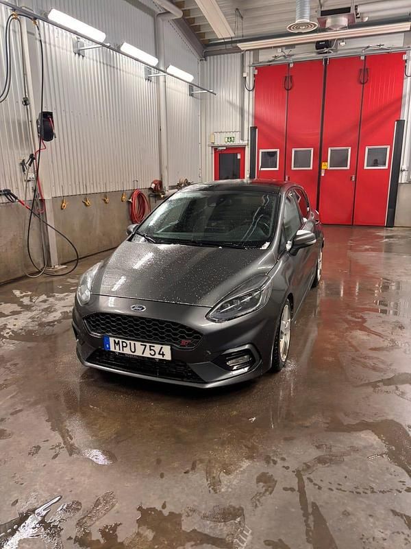 Begagnad Ford Fiesta ST 200 HK (147 kW) 2019 Halvkombi