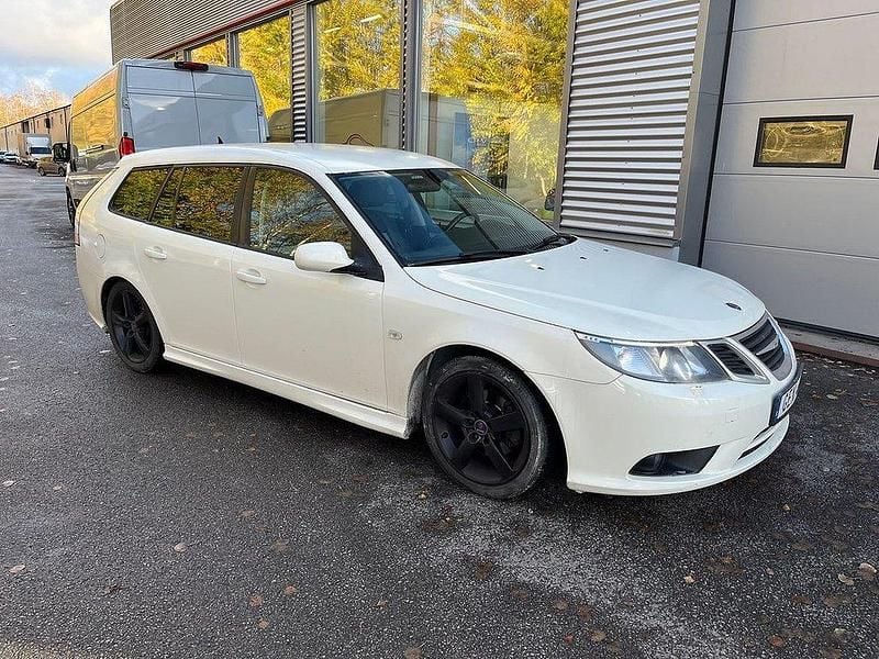 Vit Begagnad 2007 Saab 9-3 Kombi | 29 900 kr (Bra pris) - Bild 1/4