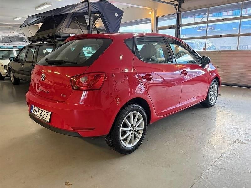 Begagnad Seat Ibiza Style 90 HK (66 kW) 2016 Röd Halvkombi
