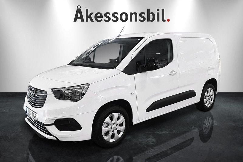 Vit Begagnad 2021 Opel Combo Minibuss | 186 250 kr (Marknadspris) - Bild 1/4