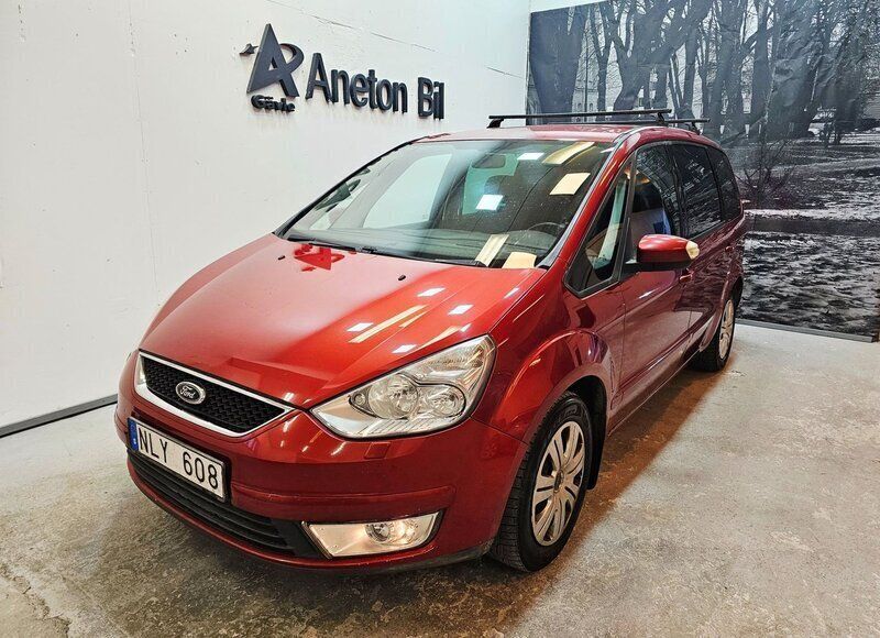 Ljusröd Begagnad 2006 Ford Galaxy Minibuss | 32 900 kr (Marknadspris) - Bild 1/4