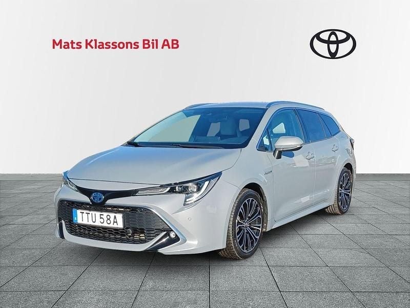 Grå Begagnad 2020 Toyota Corolla Executive Kombi | 249 000 kr (Lite dyr) - Bild 1/4