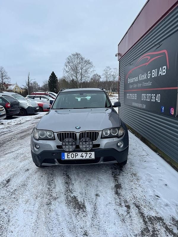 Begagnad BMW X3 218 HK (160 kW) 2007 Grå SUV