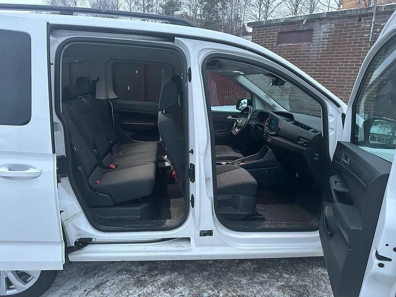 Begagnad VW Caddy 122 HK (89 kW) 2023 Minibuss