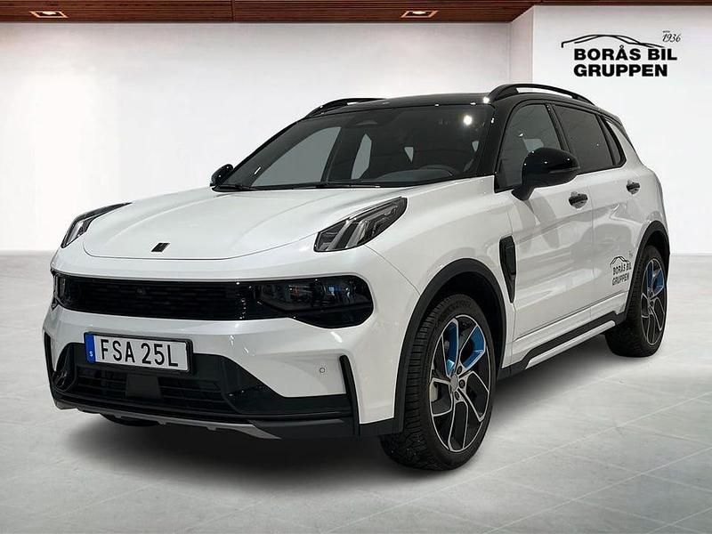 Ny Lynk & Co 01 283 HK (208 kW) 2025 Vit SUV