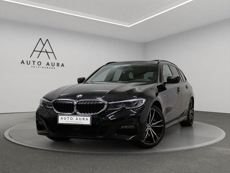 Svart Begagnad 2021 BMW 330 M Sport Kombi | 349 900 kr (Bra pris) - Bild 1/4