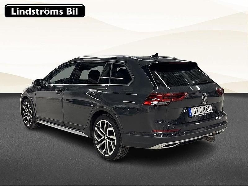 Begagnad VW Golf Alltrack 192 HK (141 kW) 2022 Grå Kombi