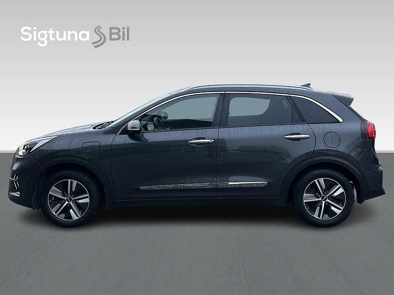 Begagnad Kia Niro Advance 105 HK (77 kW) 2019 Grå SUV