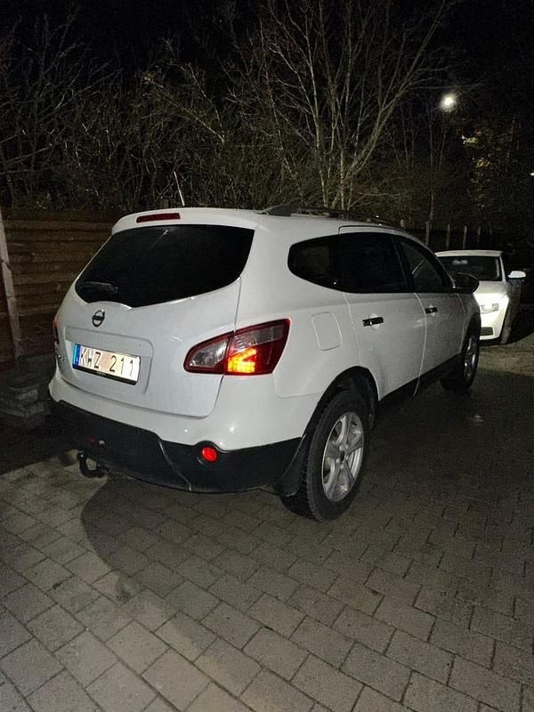 Begagnad Nissan Qashqai +2 150 HK (110 kW) 2010 Vit SUV
