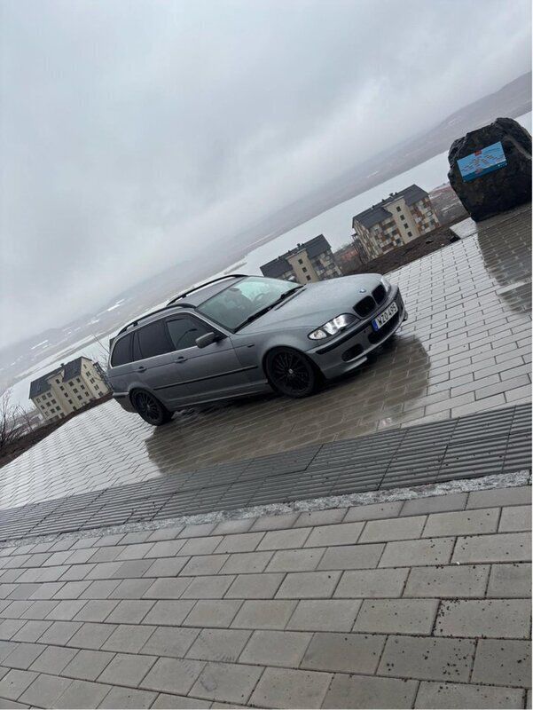 Grå Begagnad 2005 BMW 320 Kombi | 40 000 kr (Lite dyr) - Bild 1/4