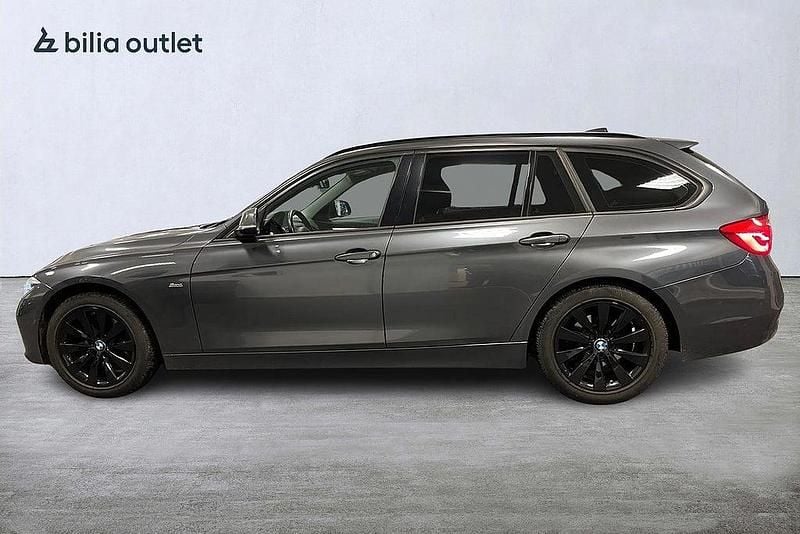 Begagnad BMW 330 Sport Line 252 HK (185 kW) 2017 Grå Kombi