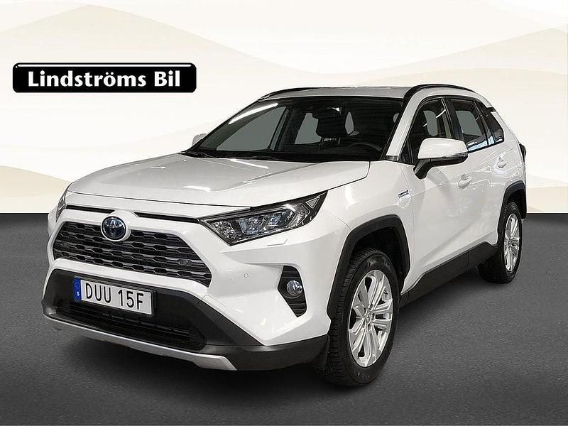Vit Begagnad 2019 Toyota RAV4 Hybrid Active SUV | 289 000 kr (Marknadspris) - Bild 1/3