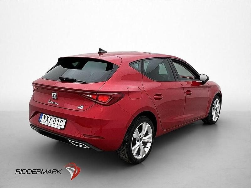 Begagnad Seat Leon FR 150 HK (110 kW) 2020 Röd Halvkombi