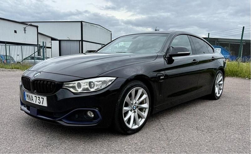 Svart Begagnad 2016 BMW 420 Gran Coupé M Sport Sportkupé | 143 000 kr (Marknadspris) - Bild 1/4
