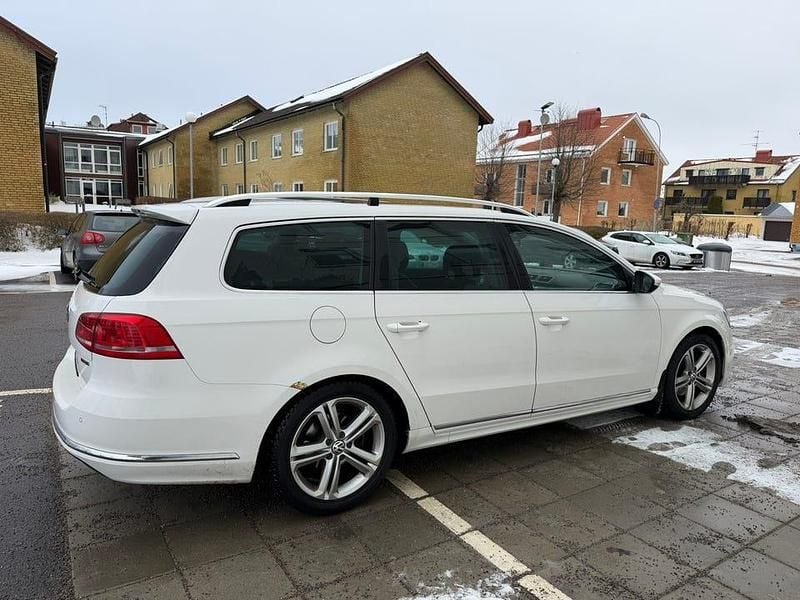Begagnad VW Passat R-line 160 HK (117 kW) 2014