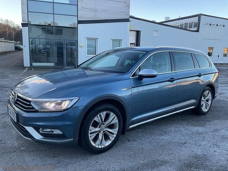 Begagnad VW Passat Alltrack 190 HK (139 kW) 2016 Blå Kombi