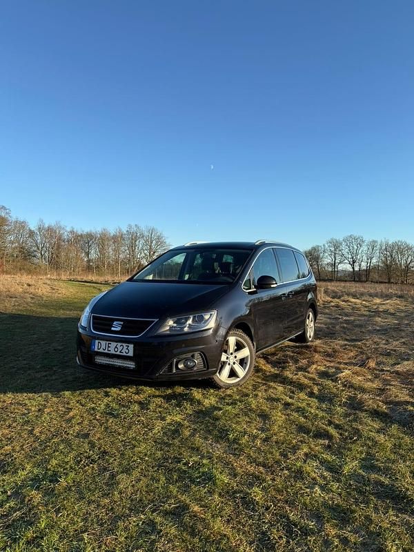 Svart Begagnad 2017 Seat Alhambra 4Drive Minibuss | 209 000 kr (Marknadspris) - Bild 1/4