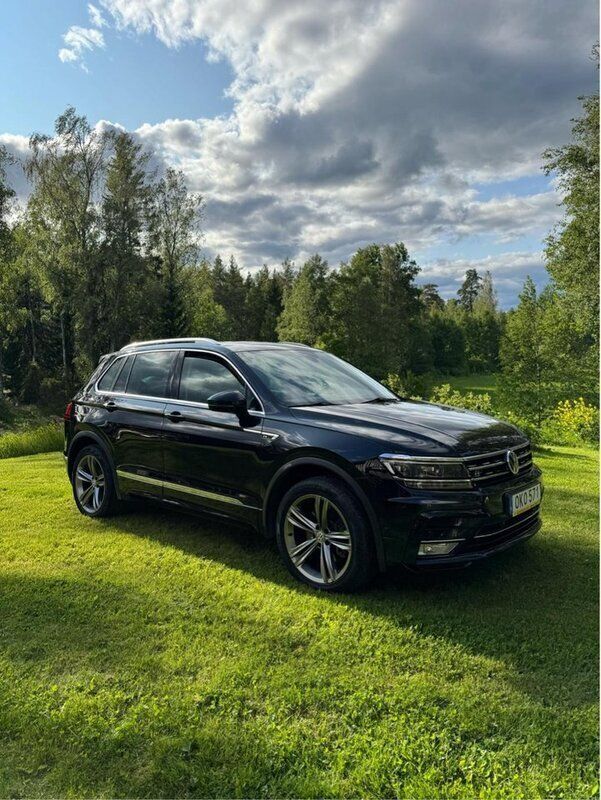 Svart Begagnad 2017 VW Tiguan GT SUV | 185 000 kr (Marknadspris) - Bild 1/4