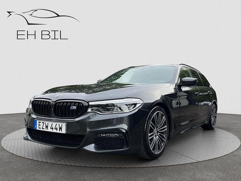 Grå Begagnad 2019 BMW 530 M Sport Kombi | 364 900 kr (Bra pris) - Bild 1/4