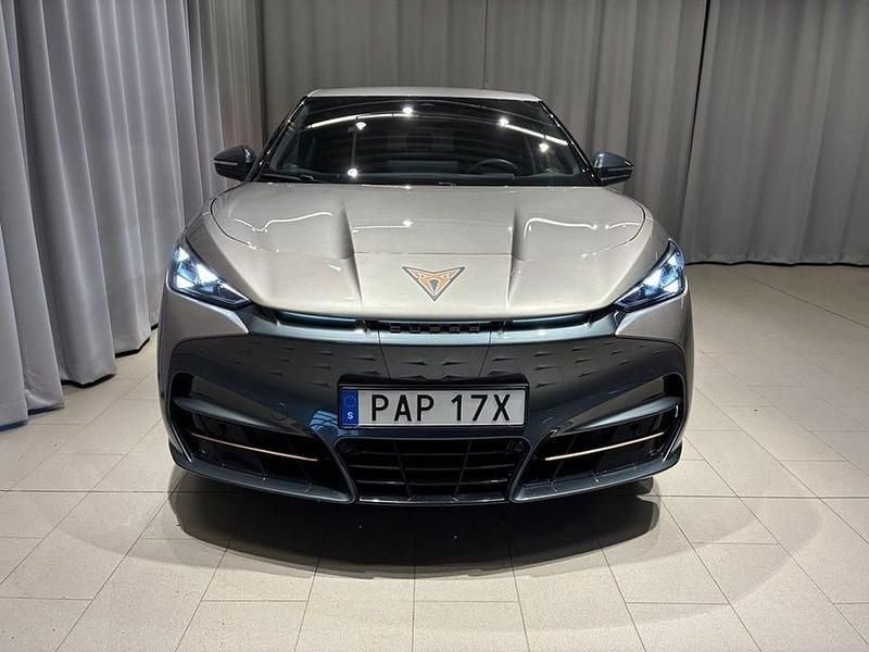 Begagnad Cupra Tavascan 213 kW (290 HK) 2024 Brun SUV