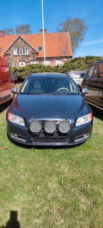 Begagnad 2010 Volvo V70 Kombi | 109 900 kr (Dyr) - Bild 1/4