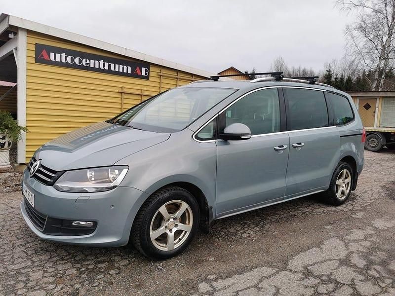 Begagnad VW Sharan 150 HK (110 kW) 2011 Grå Minibuss