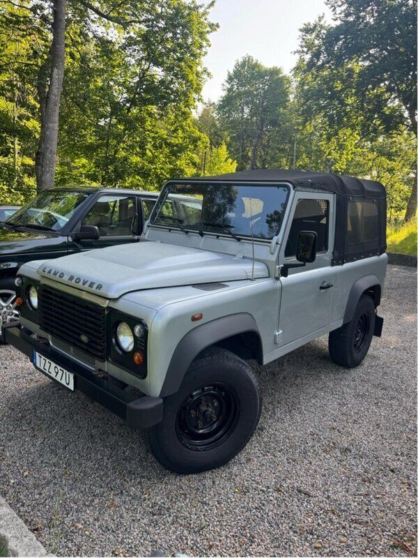 Silver Begagnad 2007 Land Rover Defender SUV | 330 000 kr - Bild 1/4