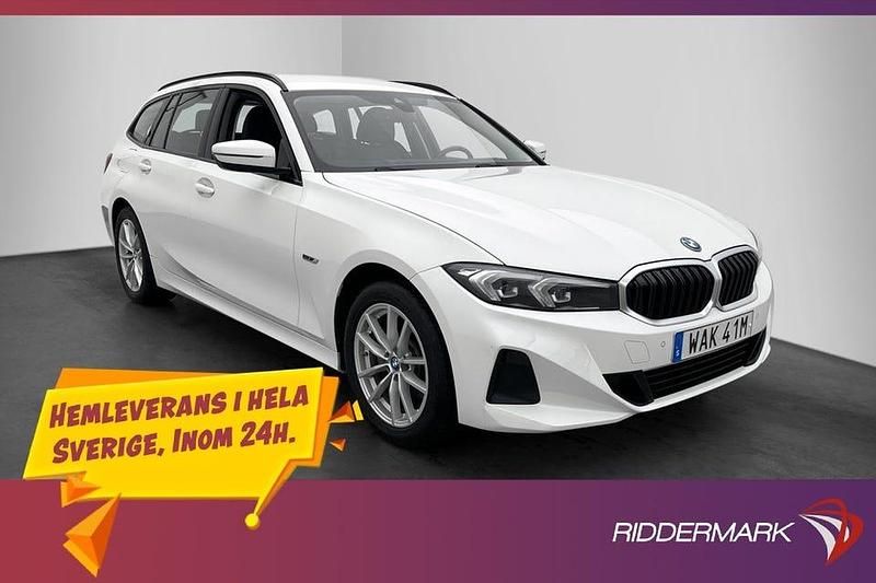 Vit Begagnad 2023 BMW 330 Kombi | 319 900 kr - Bild 1/3